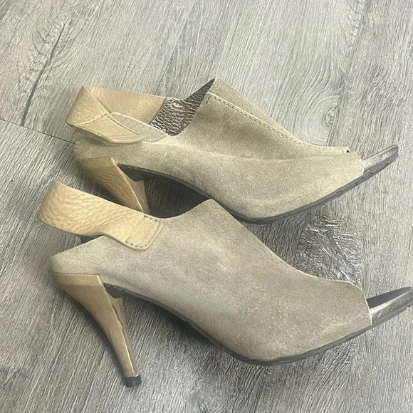 3/$30 Pedro Garcia Ysolt Suede Slingback Sandal Peep Toe Booties Size 8.5 - Picture 3 of 15